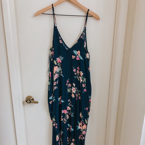 Love Stitch Dresses & Skirts - Floral Printed Gauze Maxi Dress